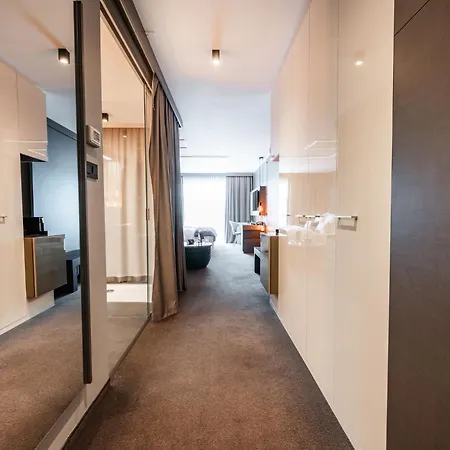 Hotel City Maribor 4*